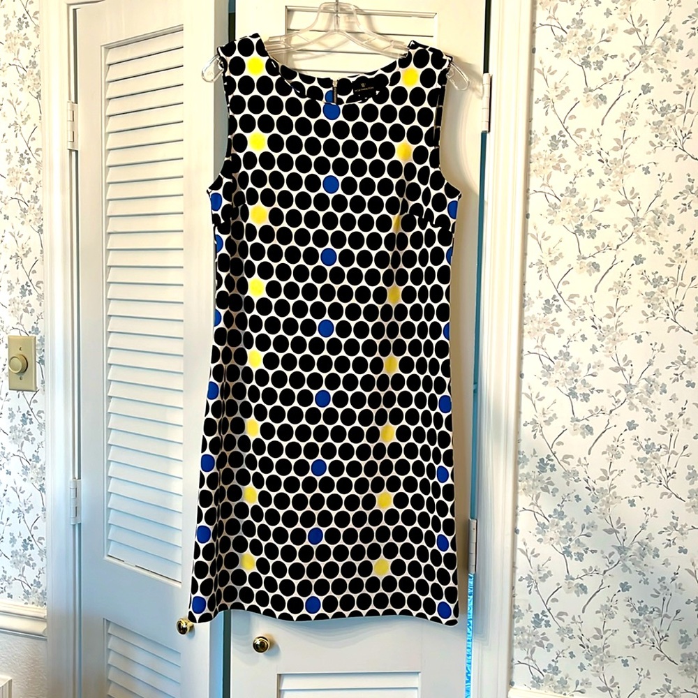 Adorable dress, soft thick poly. Circle/geometric/black white/yellow blue